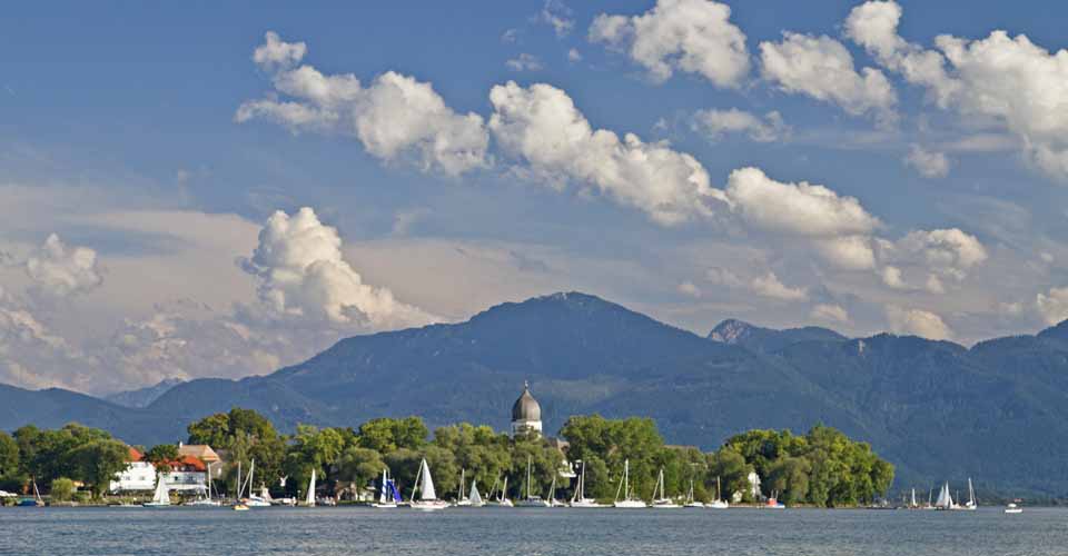 Grundstück am Chiemsee-vermittelt durch Zinshaus Oberbyern